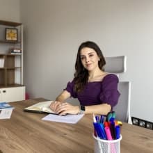 Emine Yaren Altınbaş — Dil ve Konuşma Terapisti