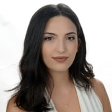 Betül Karabayır — Psikolog