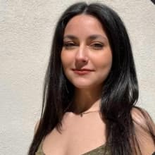 Hande Şurgun — Psikolog