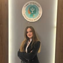Şara Keyvanoğlu — Psikolog