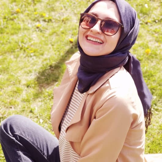 Dr. Esra Ceylan — Psikolog