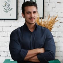 Akay Gürüşengenç — Psikolog