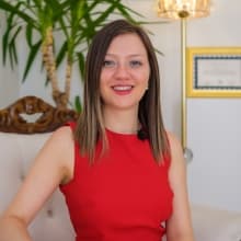 Dolunay Zümrüt Çetin — Klinik Psikolog