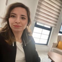 Büşra Taşkesen — Psikolog