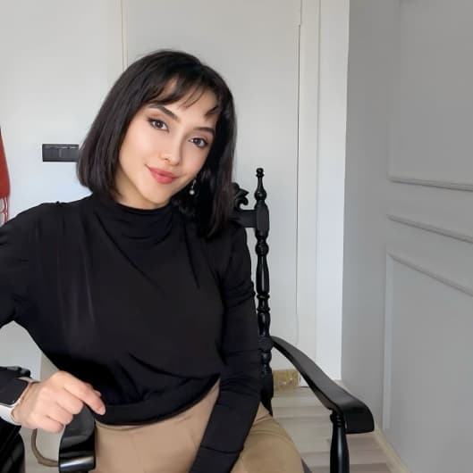 Büşra Ferlibaş — Klinik Psikolog