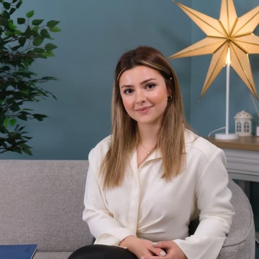 İpek İşcan — Psikolog
