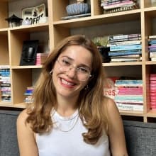 Zeynep Sur — Psikolog